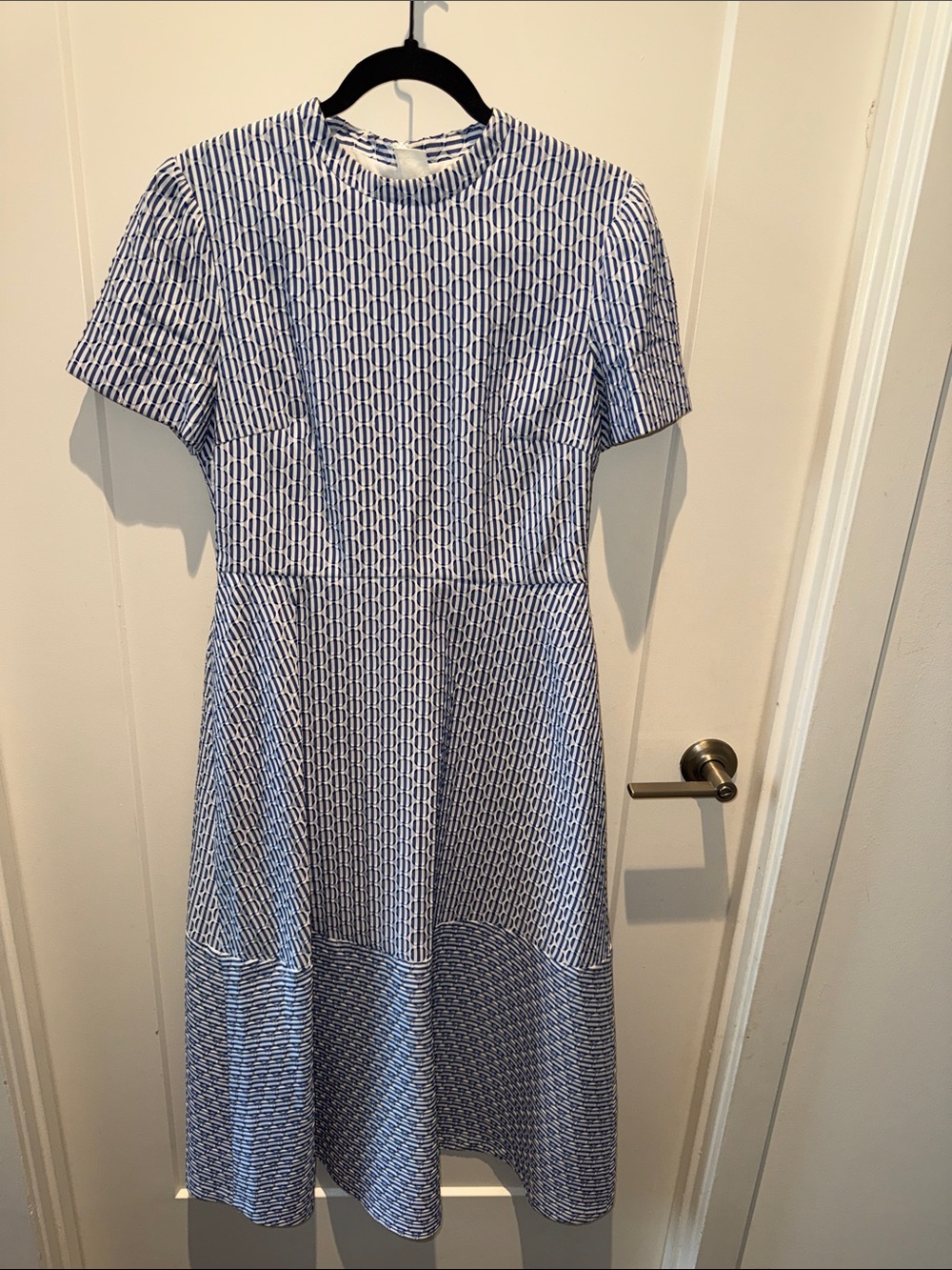 LK Bennett Blue and White Short-Sleeve Midi Dress w. Pockets